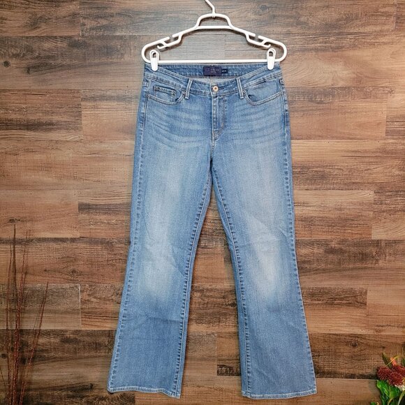 VTG Levi's Jeans Size 8 Slight Curve Classic Bootcut Mid Rise Y2K Western - Picture 1 of 11